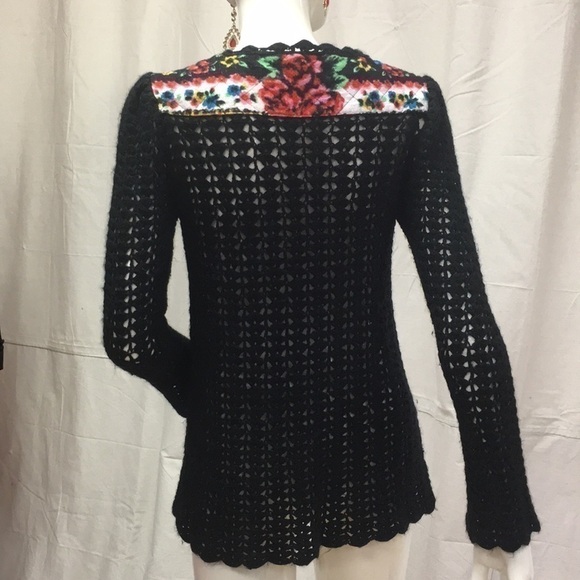 FREE PEOPLE BLACK XS Knit Crochet Sweater Free People GUC - Picture 2 of 8